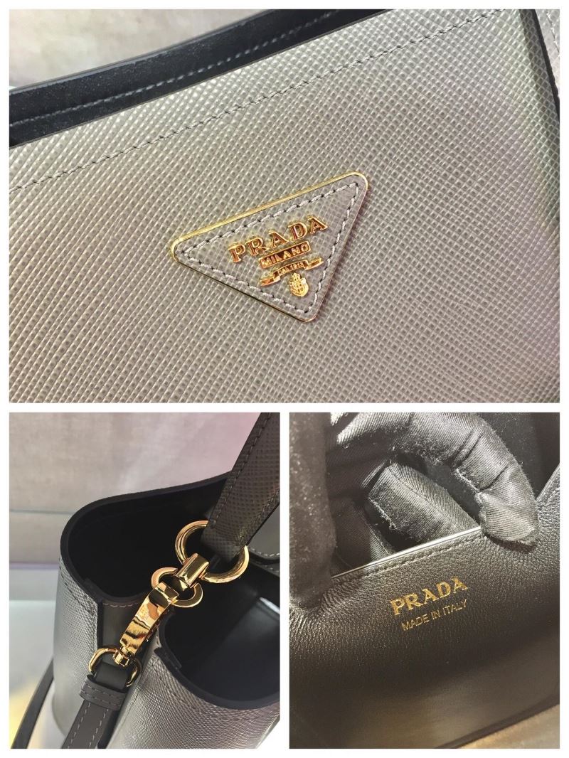Pra*a tote bags